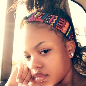 Meet your Posher, Kerrington